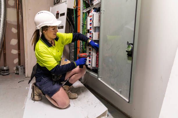Best Emergency Electrical Repair  in Spirit Lake, IA