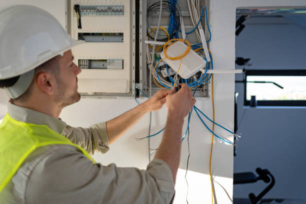 Best Local Electrician Companies  in Spirit Lake, IA